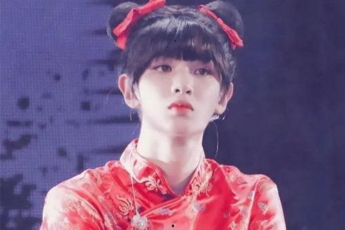 蔡徐坤照片爆料视频,揭秘偶像背后的真实生活  第2张